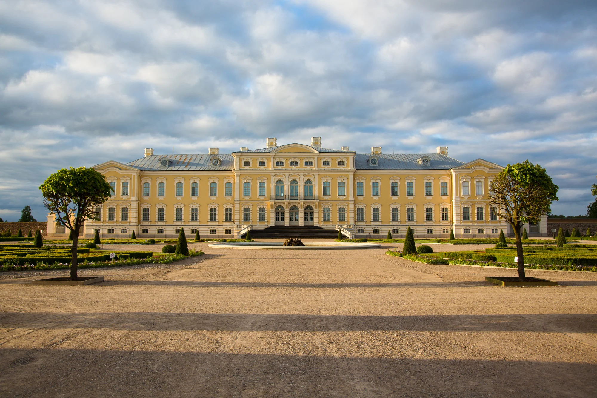 Rundale Palace Tour image