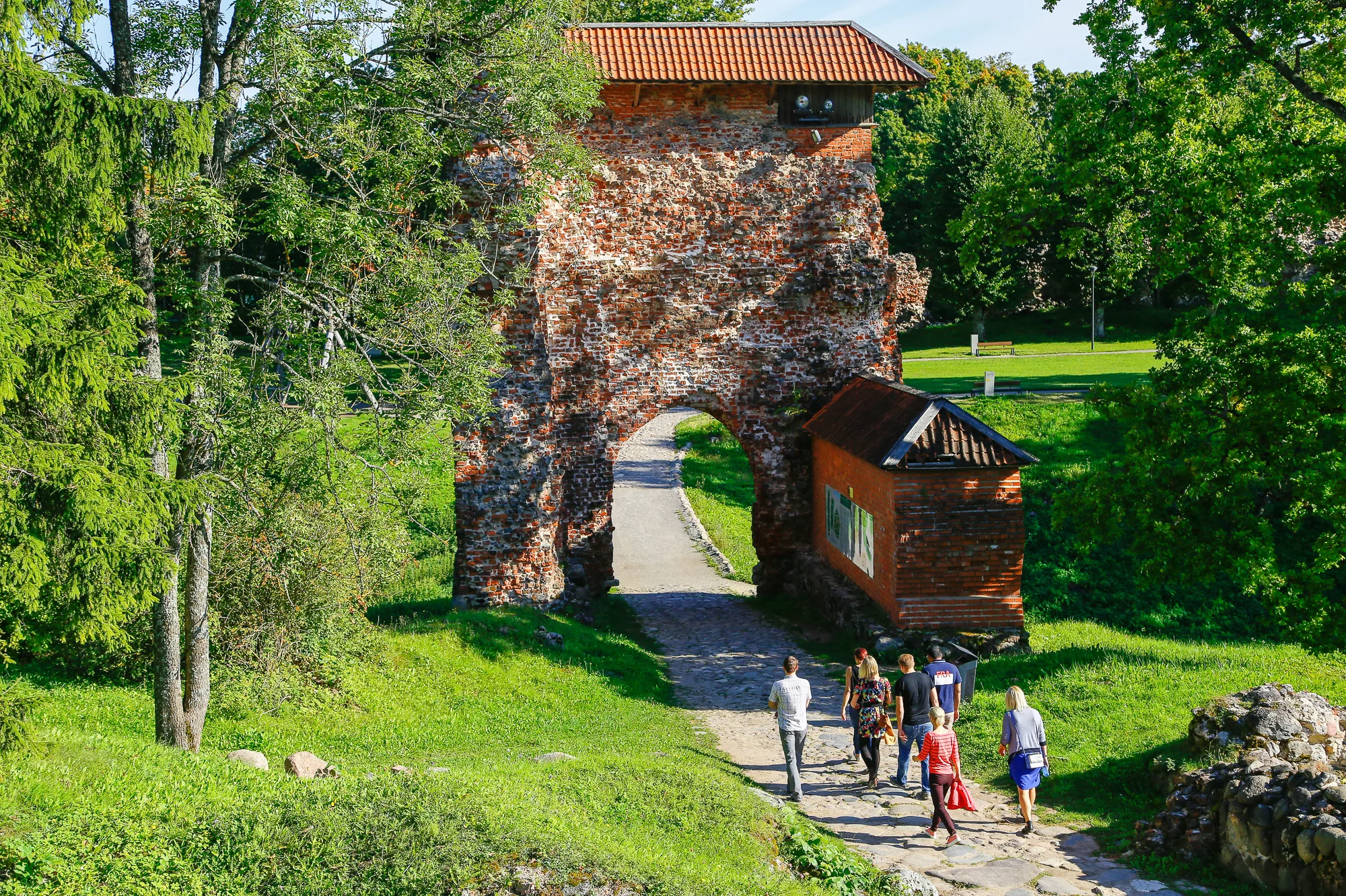 The ruins of a crusader castle in Viljandi Tour image